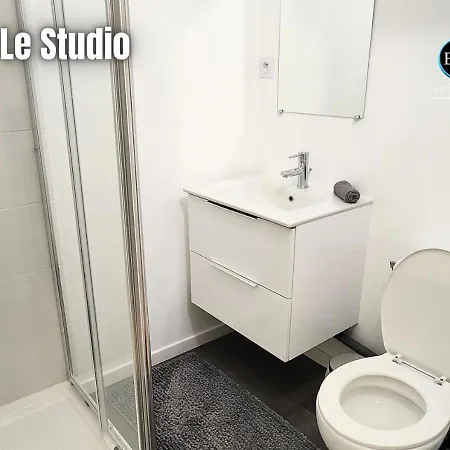 Le Grand Colbert Hotel *